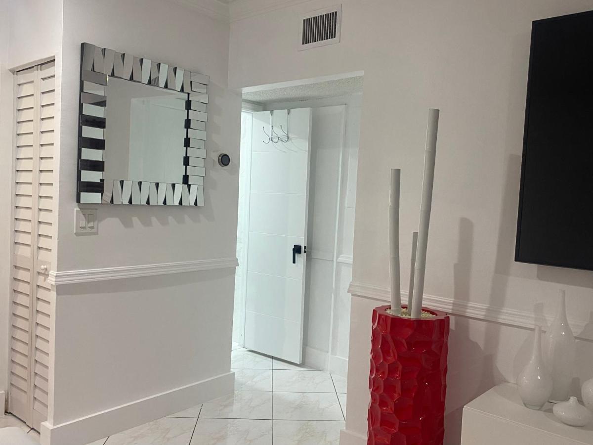 דירות Beautiful House 7 Min From Miami Airport W Free Parking מראה חיצוני תמונה