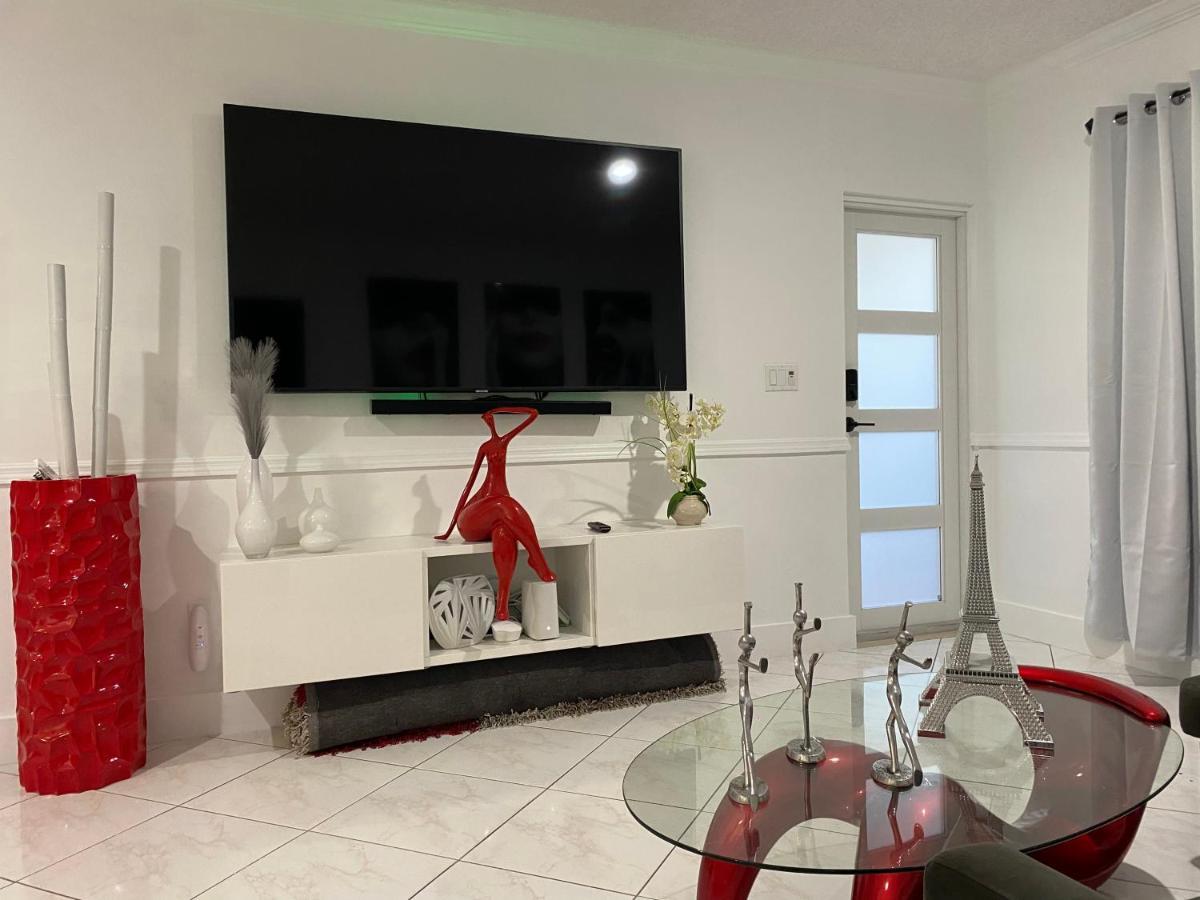 דירות Beautiful House 7 Min From Miami Airport W Free Parking מראה חיצוני תמונה