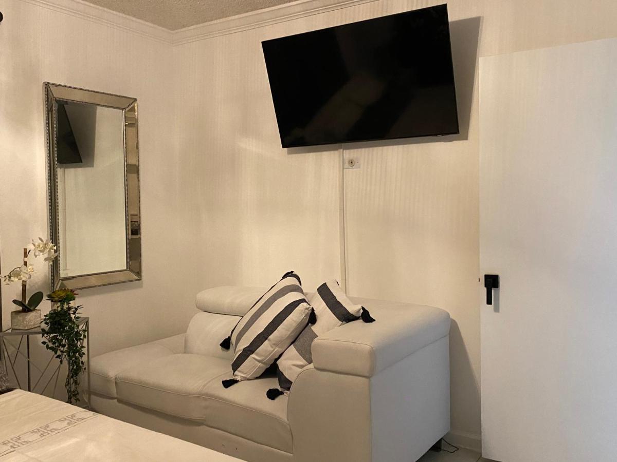דירות Beautiful House 7 Min From Miami Airport W Free Parking מראה חיצוני תמונה